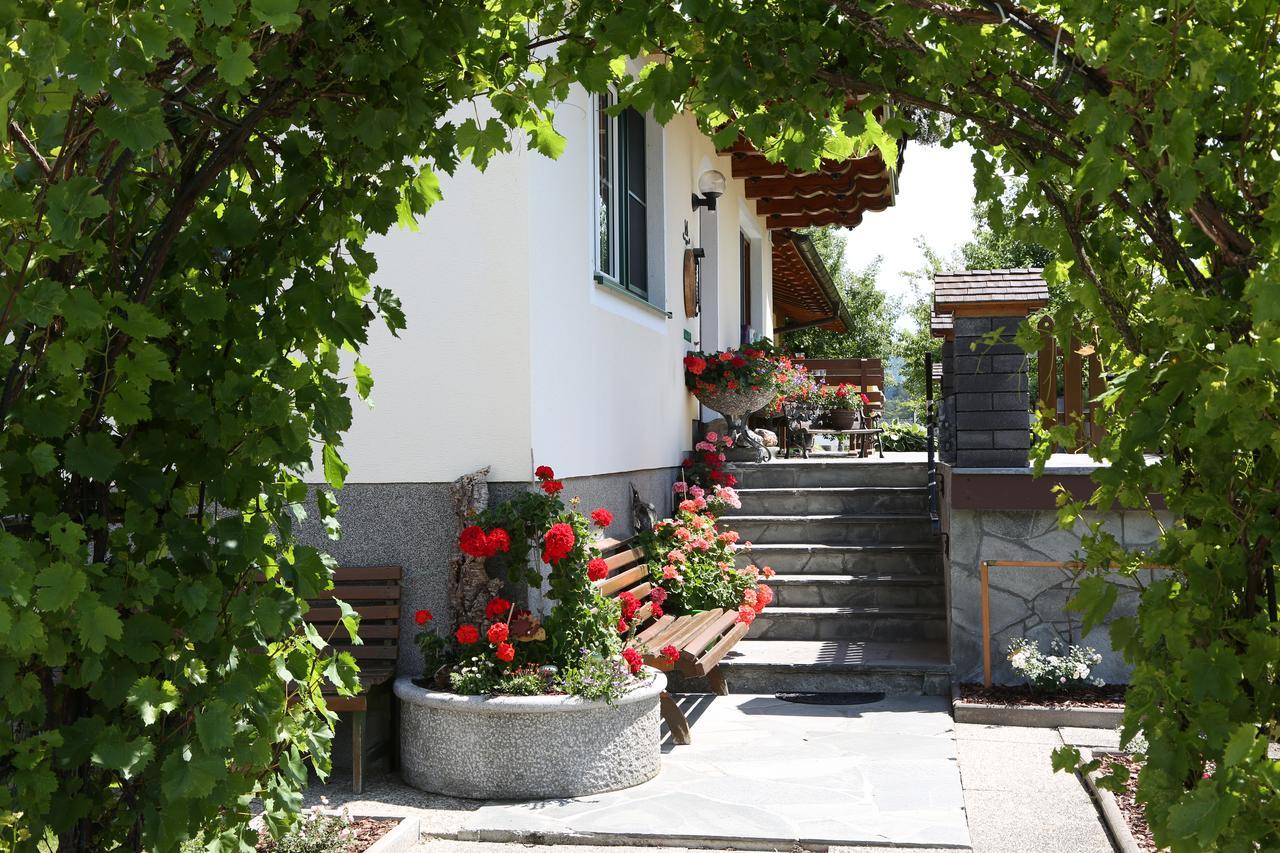 Appartments Am Esslgut Haus im Ennstal Dış mekan fotoğraf